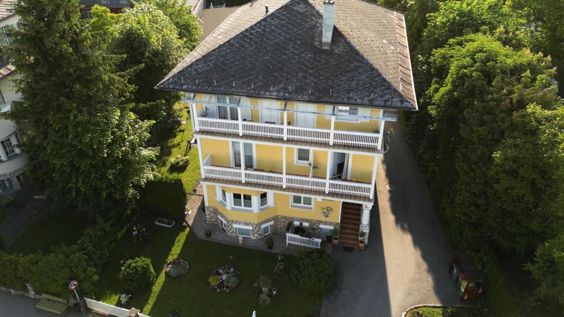 Gaestehaus Gertrude Velden am Woerthersee Exterior photo